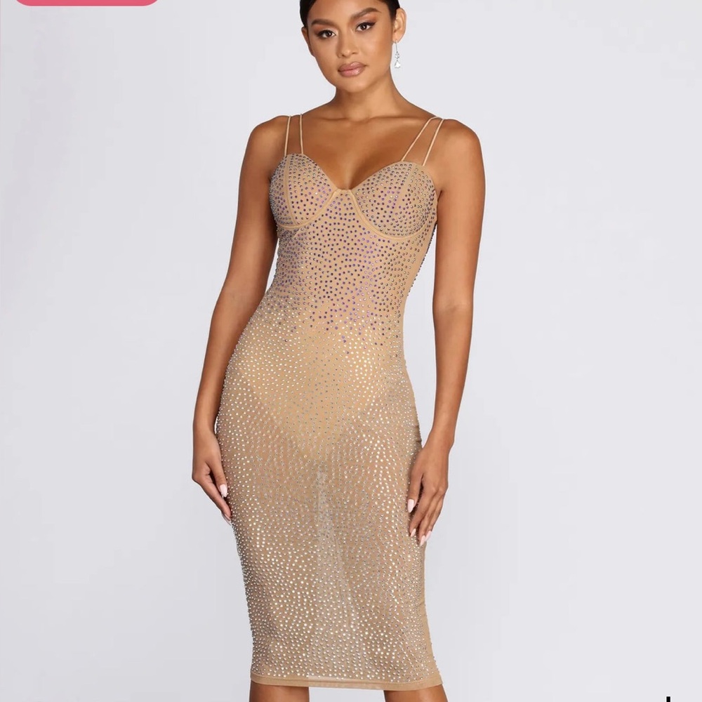 Windsor Tarryn Bring the Sparkle Heat Stone Midi Dress